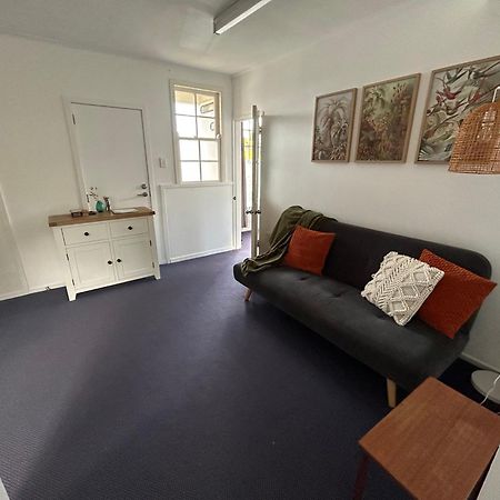 2 Bedroom Private Guesthouse In Korokoro Lower Hutt Zewnętrze zdjęcie